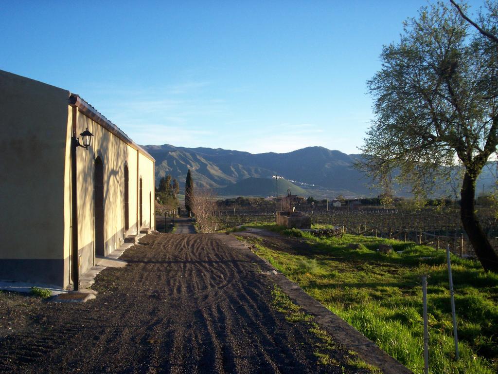 Etna Wine Azienda Agrituristica Passopisciaro Kültér fotó
