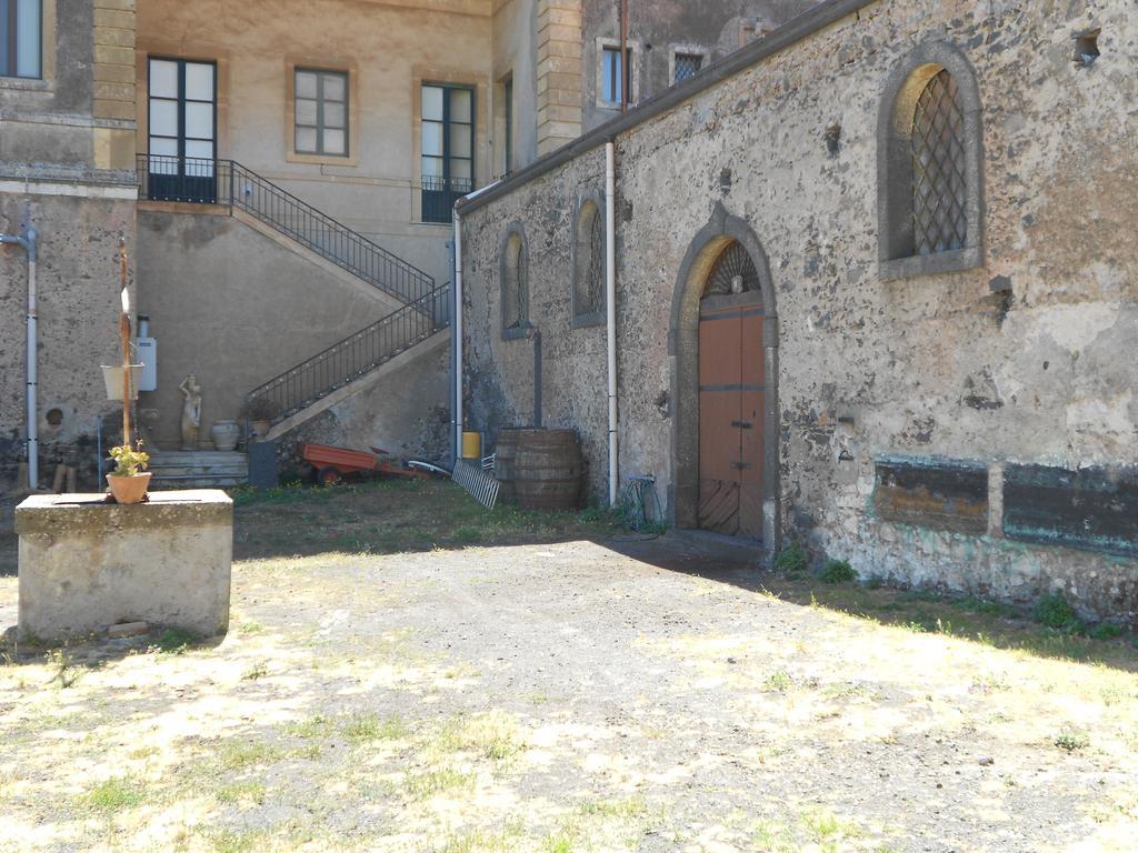 Etna Wine Azienda Agrituristica Passopisciaro Szoba fotó