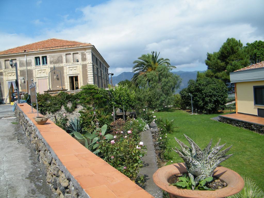 Etna Wine Azienda Agrituristica Passopisciaro Kültér fotó